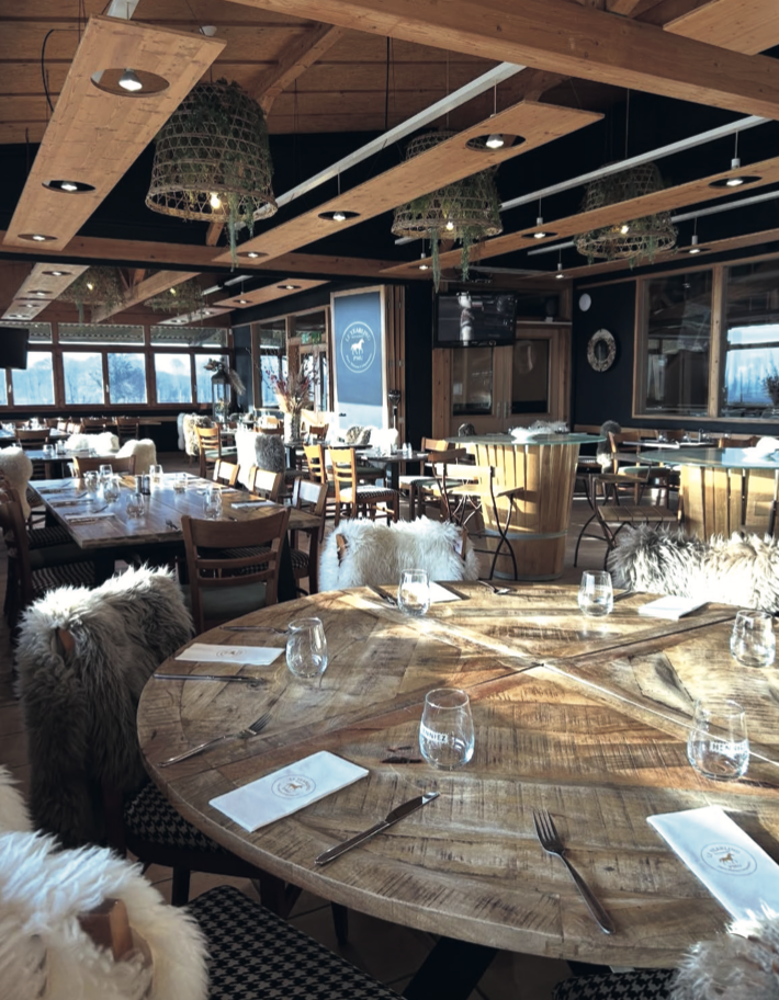 le restaurant a été complètement refait par les nouveaux gérants qui l’ont renommé le Yearling. © LDD