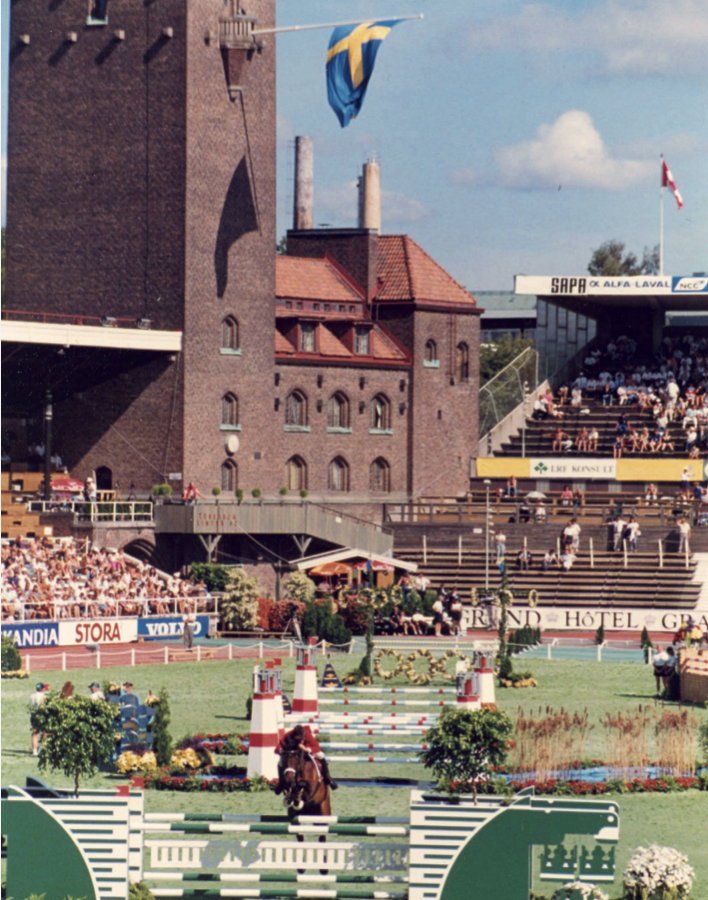 Le magnifique stade olympique de Stockholm, théâtre des JO de 1912 et de 1956, accueillait les premiers Jeux équestres mondiaux, à cheval sur juillet et août 1990. © Alban Poudret