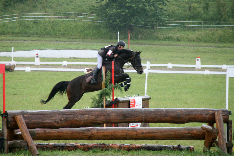 Le Fribourgeois Robin Godel a été sacré champion de Suisse juniors en complet ce week-end à Vulbens. ©Ch. Leuenberger