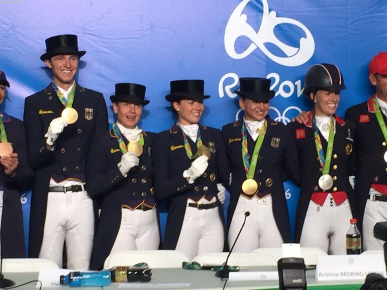 Rio 2016: L'équipe d'Allemagne de dressage remporte la médaille d'or