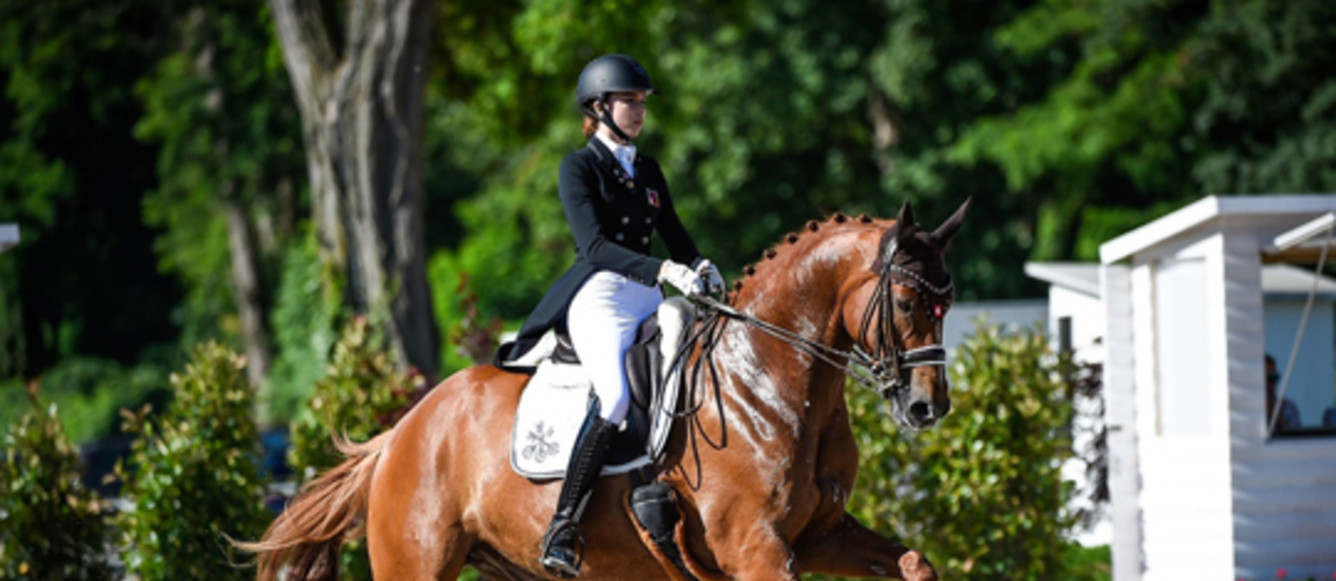 Tallulah Lynn Nater et de Vito W, les nouveaux champions de Suisse juniors, représenteront la Suisse lors des Championnats d’Europe de la relève en Italie (photo : Anna Stuppia)