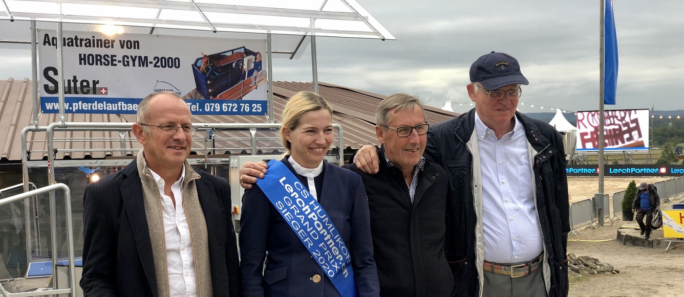 Christina Liebherr avait de quoi avoir le sourire ; à elle la victoire dans le Grand Prix national d'Humlikon. © Privée