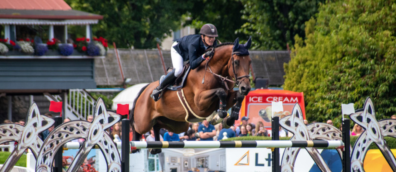 Edouard Schmitz et Gamin dans le Grand Prix de Dublin 2022. © Marie-Juliette Michel