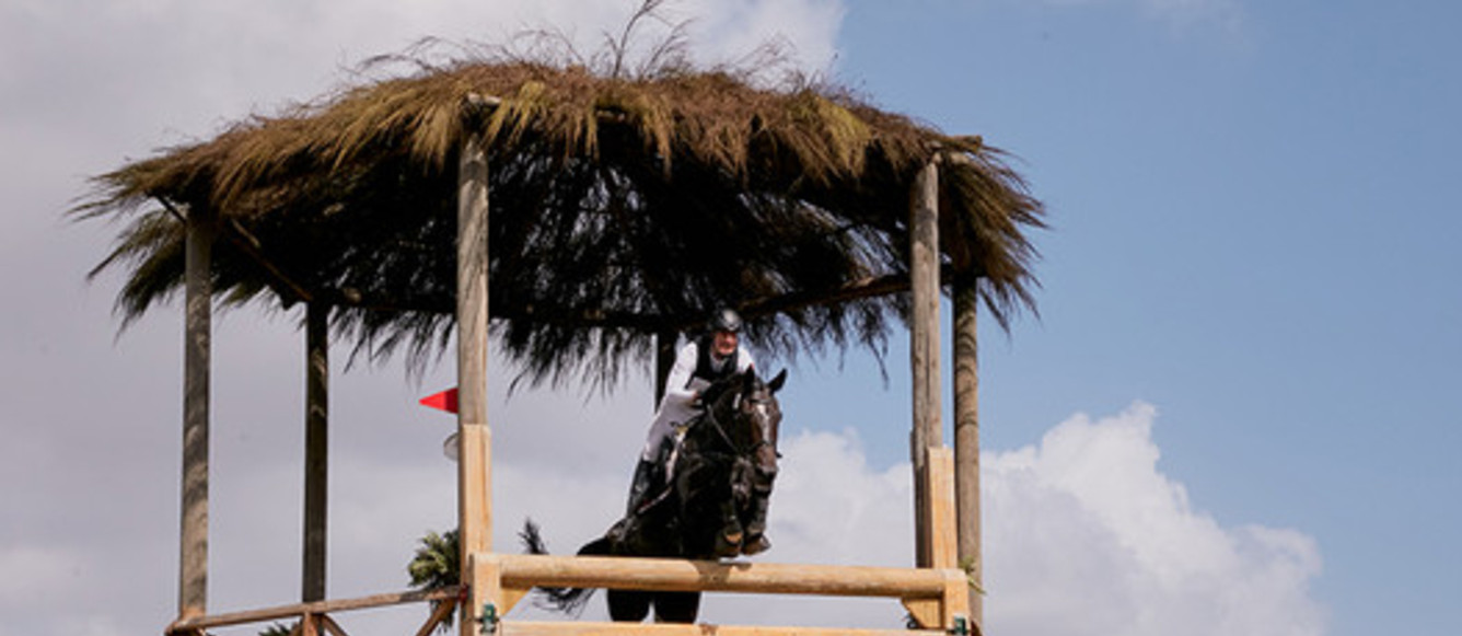 Patrick Rüegg sur Fifty Fifty lors des Championnats du monde CC de Pratoni (ITA) 2022 (Copyright : FEI / Liz Gregg)