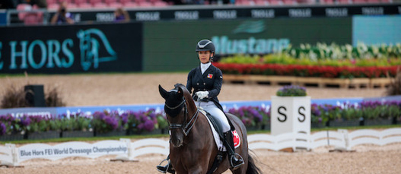 La championne suisse Elite en titre Carla Aeberhard sur Delioh de Buchmatt CH lors des championnats du monde de Herning 2022 (photo : Stefan Lafrentz)