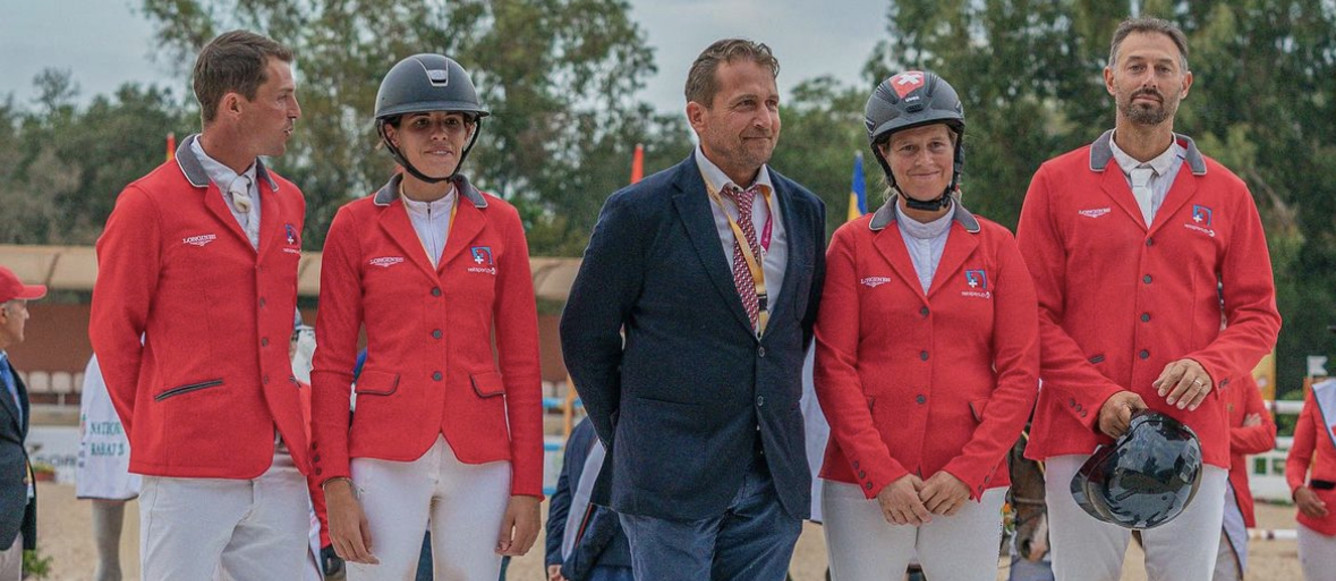 L'équipe de Suisse, composée d'Elian Baumann, Alexandra Amar, Barbara Schnieper et Mehdi Roessli-Dobjanschi, avec le chef d'équipe Daniel Etter, a pris la 2e place de la Coupe des Nations de Rabat. © Morocco Royal Tour - RB Presse