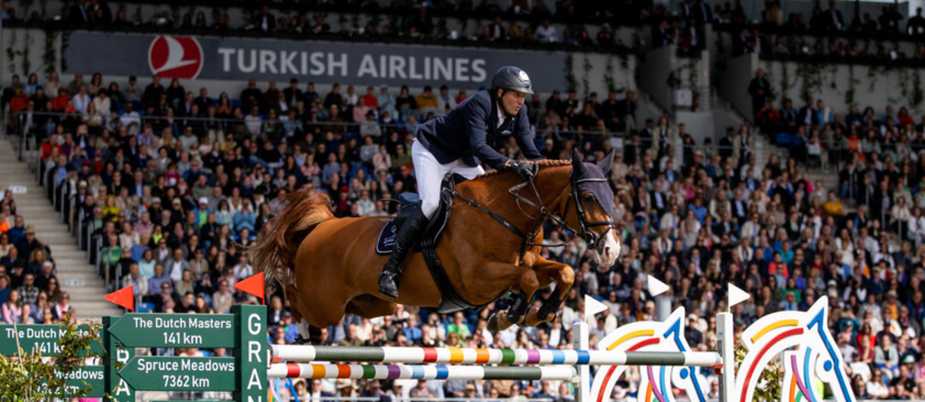 Andre Thieme et DSP Chakaria. © Rolex Grand Slam / Ashley Neuhof
