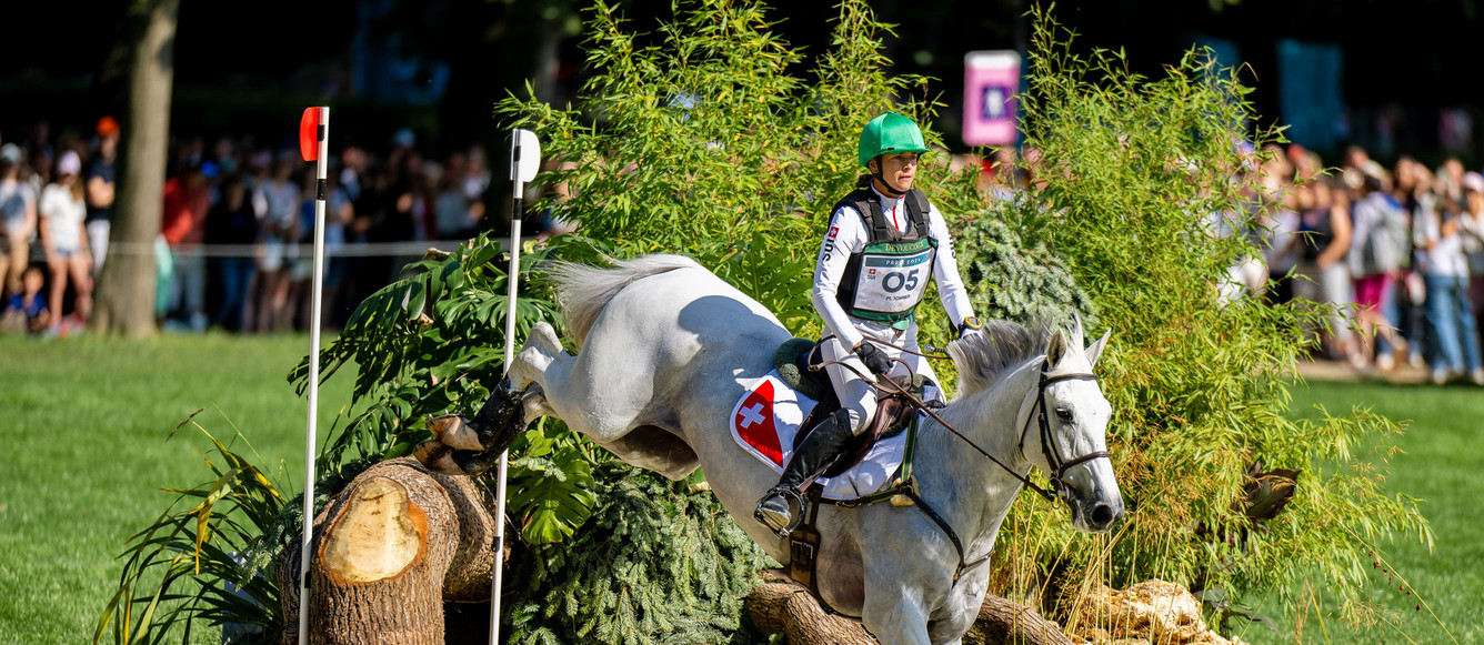 Paris 2024 Olympic GamesMelody Johner (SUI) riding TOUBLEU DE RUEIRE during the Eventing Cross Country at the Chateau de Versailles for the Paris 2024 Olympic Games.Photo Credit: FEI/Benjamin Clark