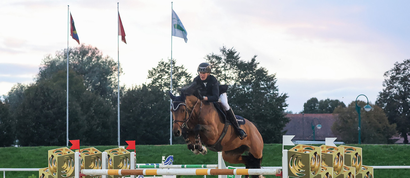 Gaëtan Joliat et Verone de Hus Z font partie des cinq couples sans-faute dans la qualificative du championnat romand élite d'Avenches-IENA. © PhotoBujard