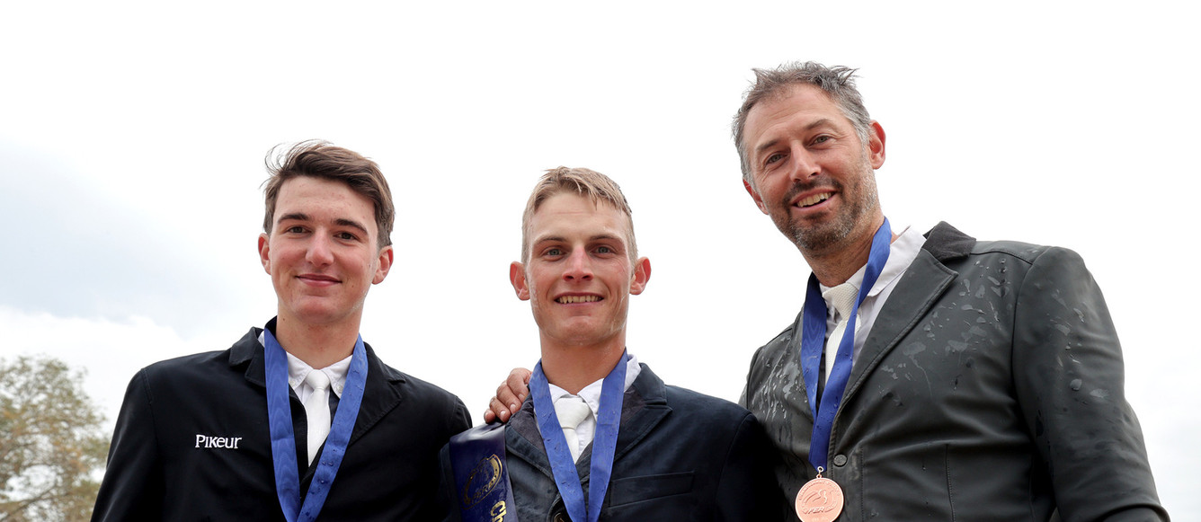 Le podium du championnat romand élite avec Guillaume Gillioz en or, Gaetan Joliat en argent et Mehdi Roessli-Dobjanschi en bronze. © PhotoBujard