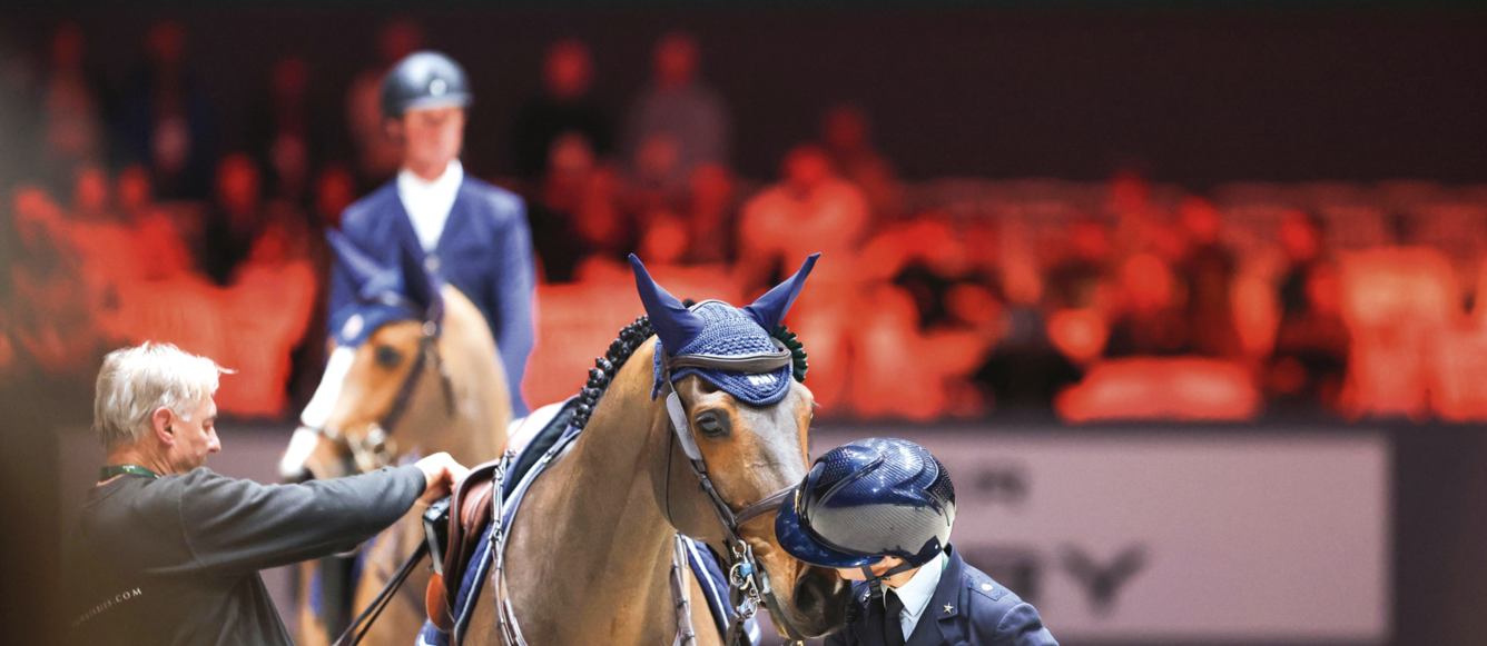 Moment de complicité à la remise des prix de leur premier Grand Prix de Genève entre Delta de l’Isle et son élégante amazone. © Tiffany Van Halle
