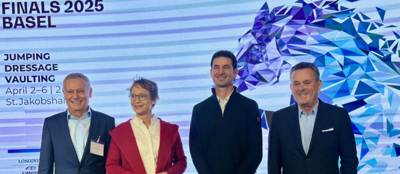 Andy Kistler, Isabell Werth, Steve Guerdat et le Dr Thomas Straumann lors de la conférence de presse des finales Coupes du monde 2025 de Bâle. © EO