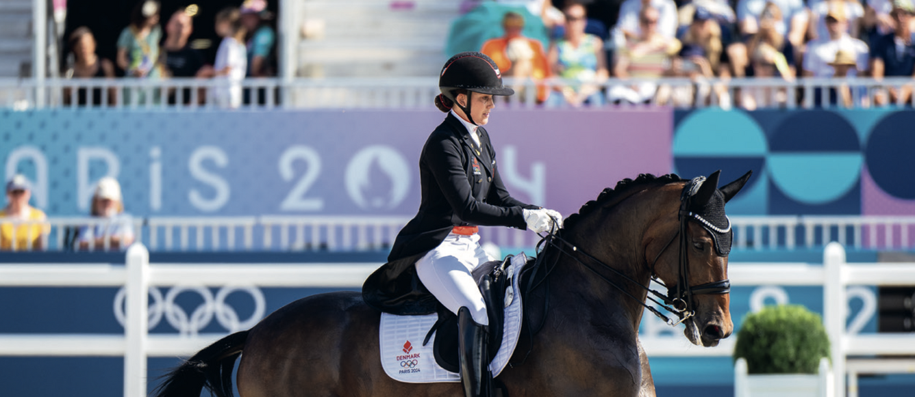 Cathrine Laudrup-Dufour sur la magnifique piste des Jeux de Paris 2024 avec Mount St John Freestyle. © Benjamin Clark-FEI