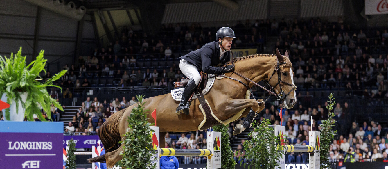 STUTTGART - German Masters 2025GREVE Willem (NED), Pretty Woman van't Paradijs N.O.P.Stechen / Jump-OffLONGINES FEI Jumping World Cup™ 2025/2026 - CSI5*-WGrand Prix of Stuttgart / BW-Bank and WALTER solarInt. Springprüfung mit Stechen (max. 1.60 m) Stuttgart, Hanns-Martin-Schleyer-Halle16. November 2025© www.sportfotos-lafrentz.de/Stefan Lafrentz