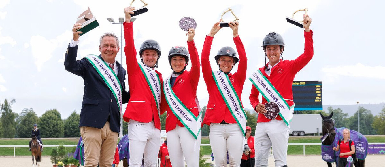 L’équipe de Suisse remporte le CCIO4-S FEI Eventing Nations Cup lors de l’IENA Avenches International 2025 | © FEI Libby Law