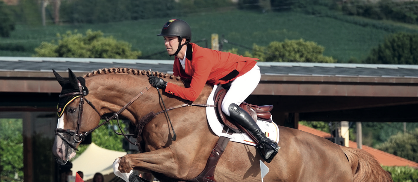 Aux Européens de La Corogne, Gilles Thomas a réalisé l’un de ses grands rêves en décrochant deux médailles, l’or par équipe et le bronze individuel. © Nathalie Poudret
