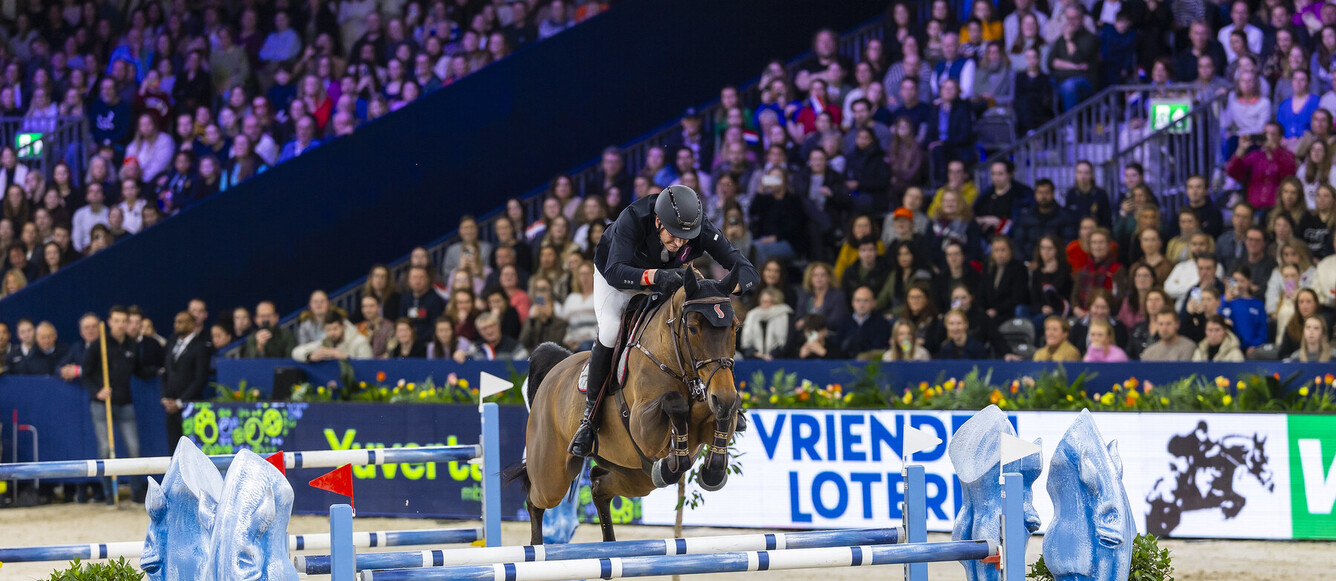 Marc Houtzager (NED) riding Sterrehof’s Dante winner at the Longines FEI Jumping World Cup™ 2024/25 - Amsterdam (NED)  Copyright ©FEI/Leanjo de Koster