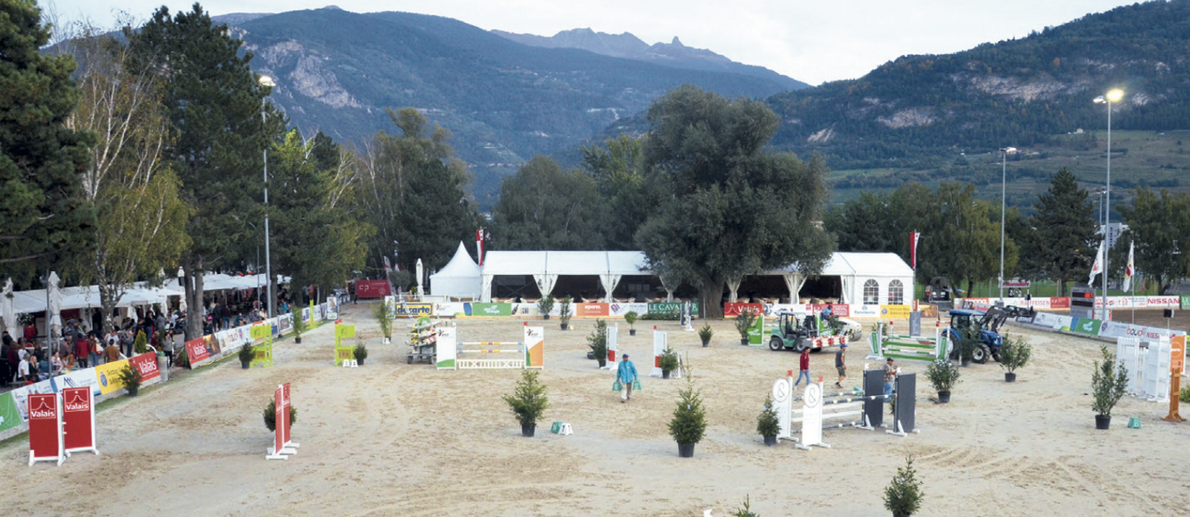 Les installations du Centre équestre de Sion seront le théâtre de grandes finales suisses et romandes ces prochaines années au pied de Tourbillon et à deux pas du stade du même nom. Mais au-delà de 2030, un déménagement n’est pas à exclure... © Le Cavalier Romand