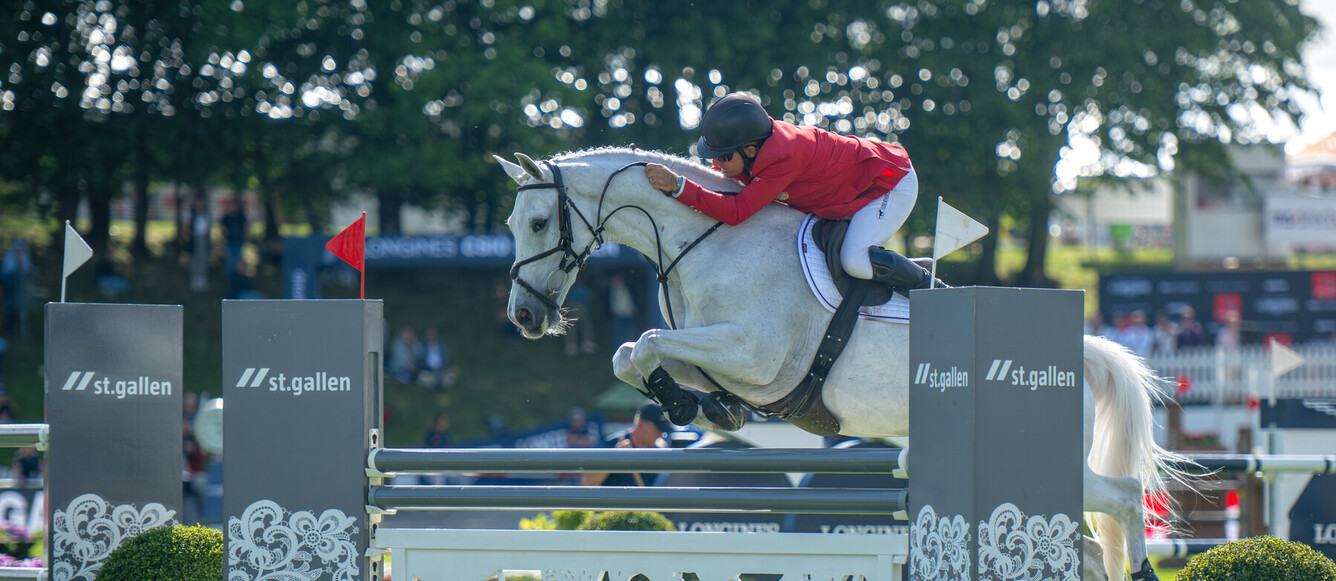 Pour son premier St-Gall, l'Américain Aaron Vale a remporté la Grande chasse avec Gray's Inn. © Longines CSIO St.Gallen-Photoprod-Léa Bugnon/LDD