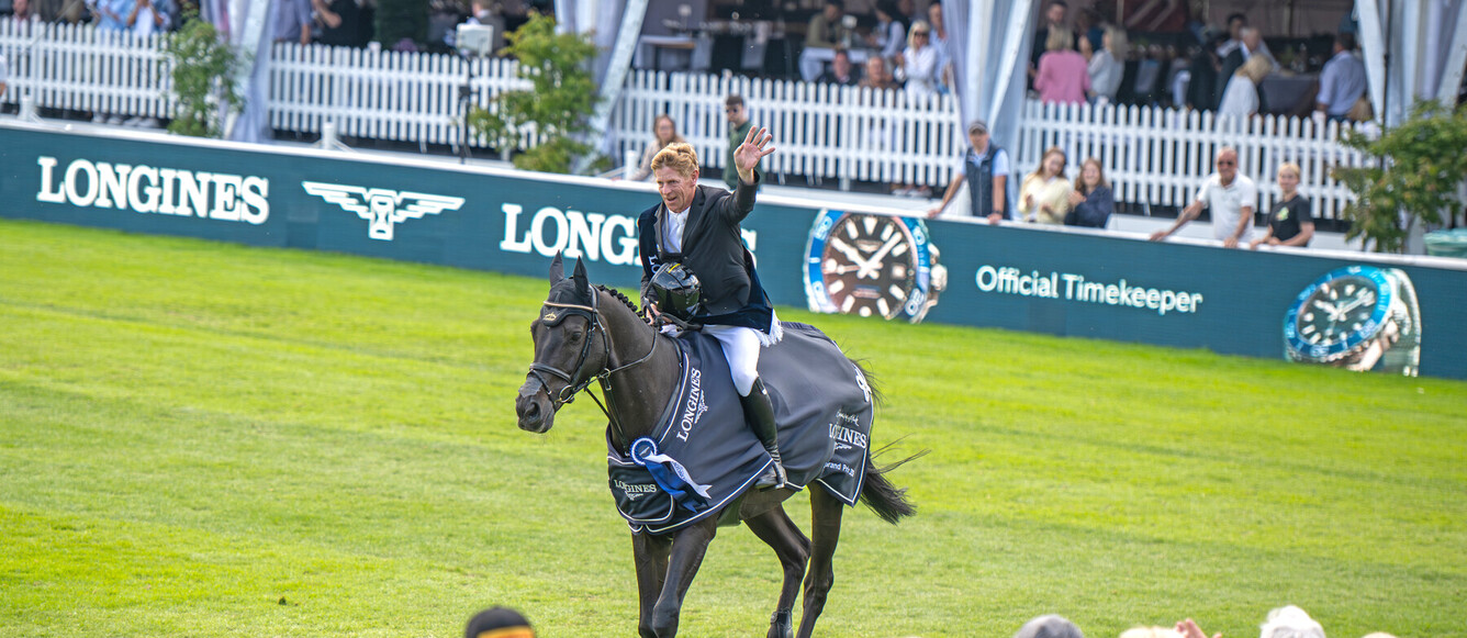 Marcus Ehning et Coolio se sont imposés dans le Grand Prix Longines de Suisse à St-Gall ce dimanche après-midi. © Longines CSIO St.Gallen-Photoprod-Léa Bugnon/LDD