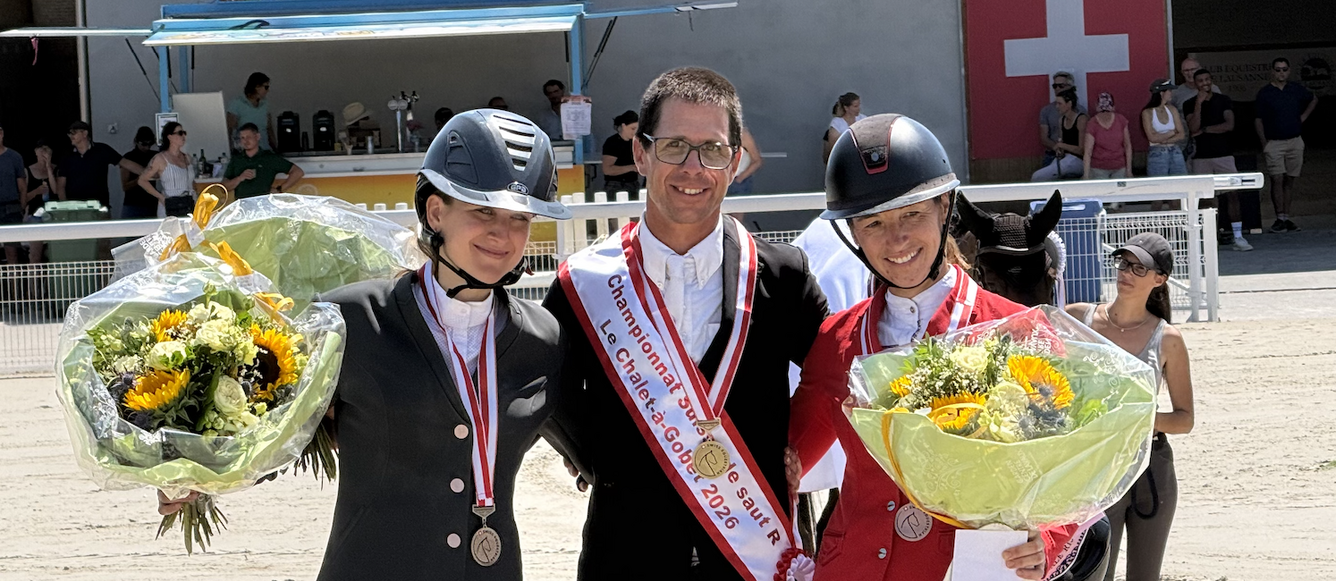 Le podium du championnat de Suisse R avec Olivier Meyer en or, Jennifer Uldry en argent et Claudia Stettler. © Privée