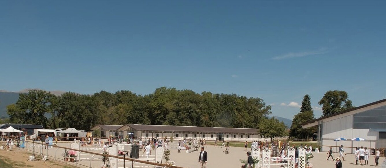Les championnats romands de saut ont lieu à Avully ce week-end. © Ecurie du Courtil