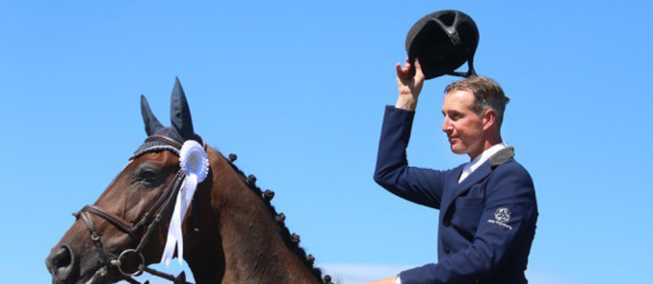 Victoire d'Alain Jufer et Casall II dans le GP du Mont-de-Coeuve. ©Roland Keller