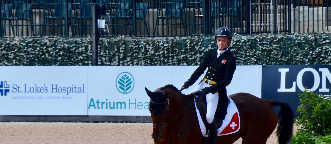 Robin Godel et Grandeur de Lully CH lors du dressage du concours complet (©Nathalie Poudret)