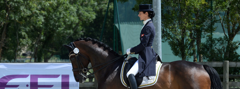 Birgit Wientzek Pläge remporte la Kür d’Achleiten. En complet, Tim Price en No 1 à Luhmühlen