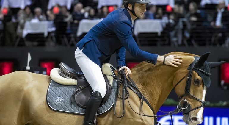 Steve Guerdat toujours no 1 mondial, talonné par Daniel Deusser. Martin Fuchs 3e