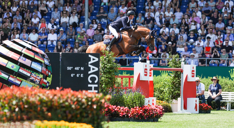 Aix : Ben Maher s’impose face à la jeune Ioli Mytilineou. Steve Guerdat 6e