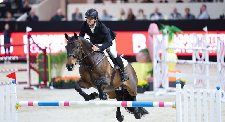 Romain Duguet, Steve Guerdat et Nadja Peter Steiner aux prix à l'étranger