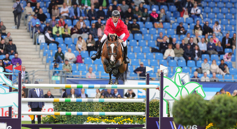 Mondiaux de saut à Aix : Julien Epaillard gagne, Steve Guerdat est 5e, mais l’équipe 13e…