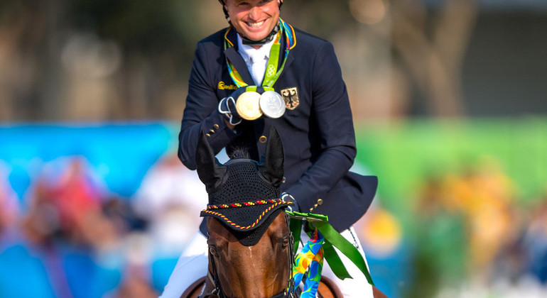 Rio: l'or pour les extra-terrestres Michael Jung et Sam, l'argent pour Astier Nicolas et Piaf... de joie!