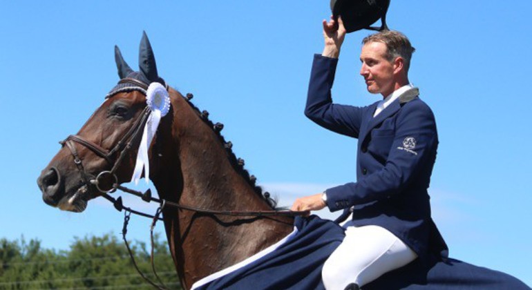 Finales romandes de saut à Sion: Alain Jufer, Aurélie Schaller Penven, Victoria Rouvière, Aude Jacquemoud, Kelly Despont et Linda Lou Péray en or