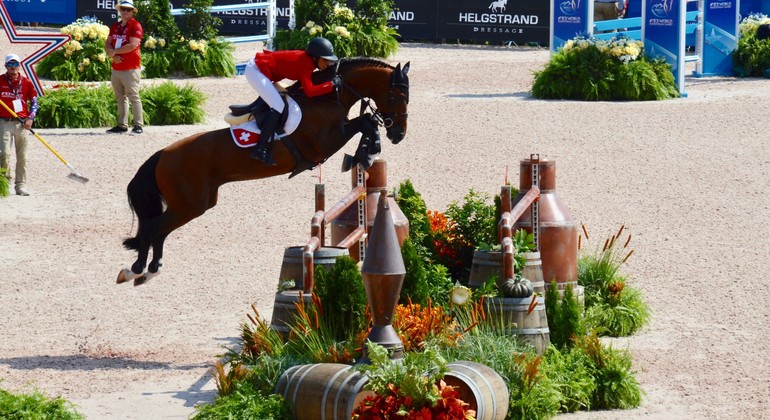Mondiaux de saut à Tryon : les Suisses restent en tête par équipe, avec trois d’entre eux dans le Top 10. Tout est possible!