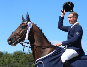 Victoire d'Alain Jufer et Casall II dans le GP du Mont-de-Coeuve. ©Roland Keller